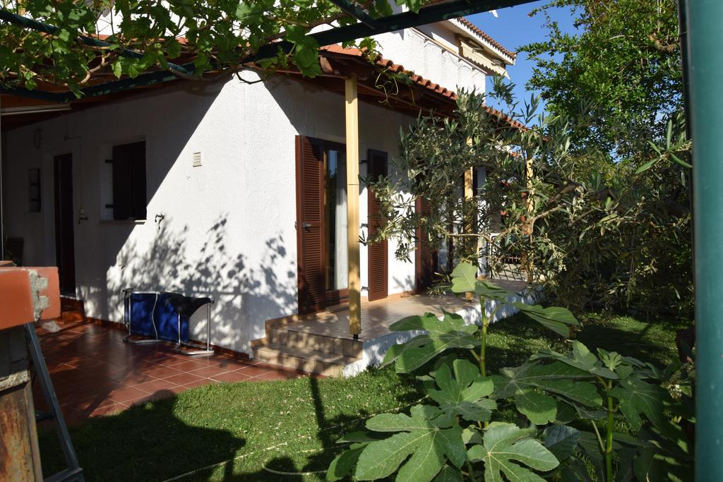 Beautiful Home By The Sea Palaiontsiflikion Exterior photo